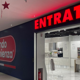 Mondo Convenienza store Affi